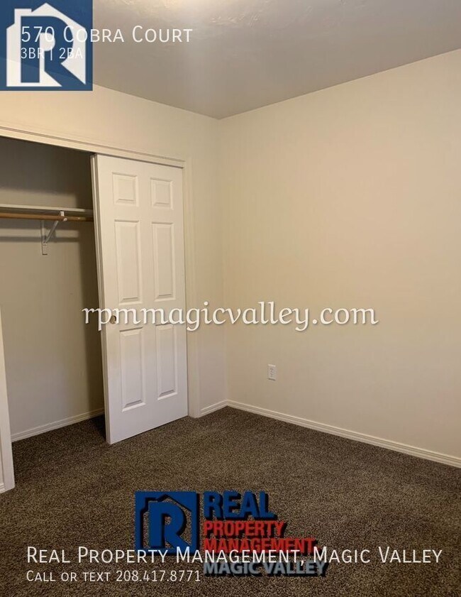 Building Photo - 570 Cobra Ct