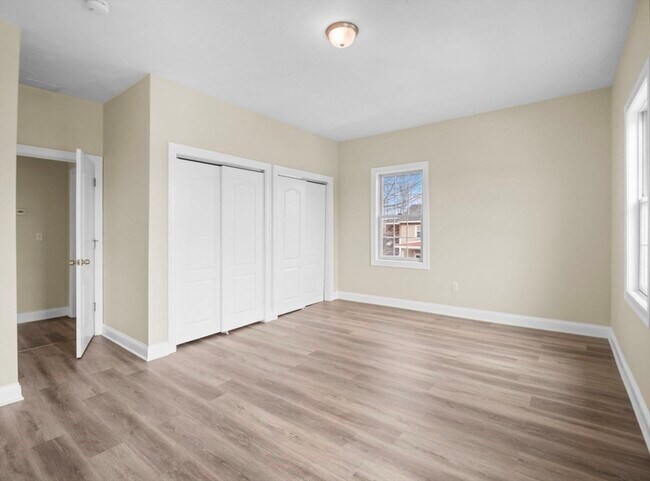 Building Photo - 63 Varnum Ave