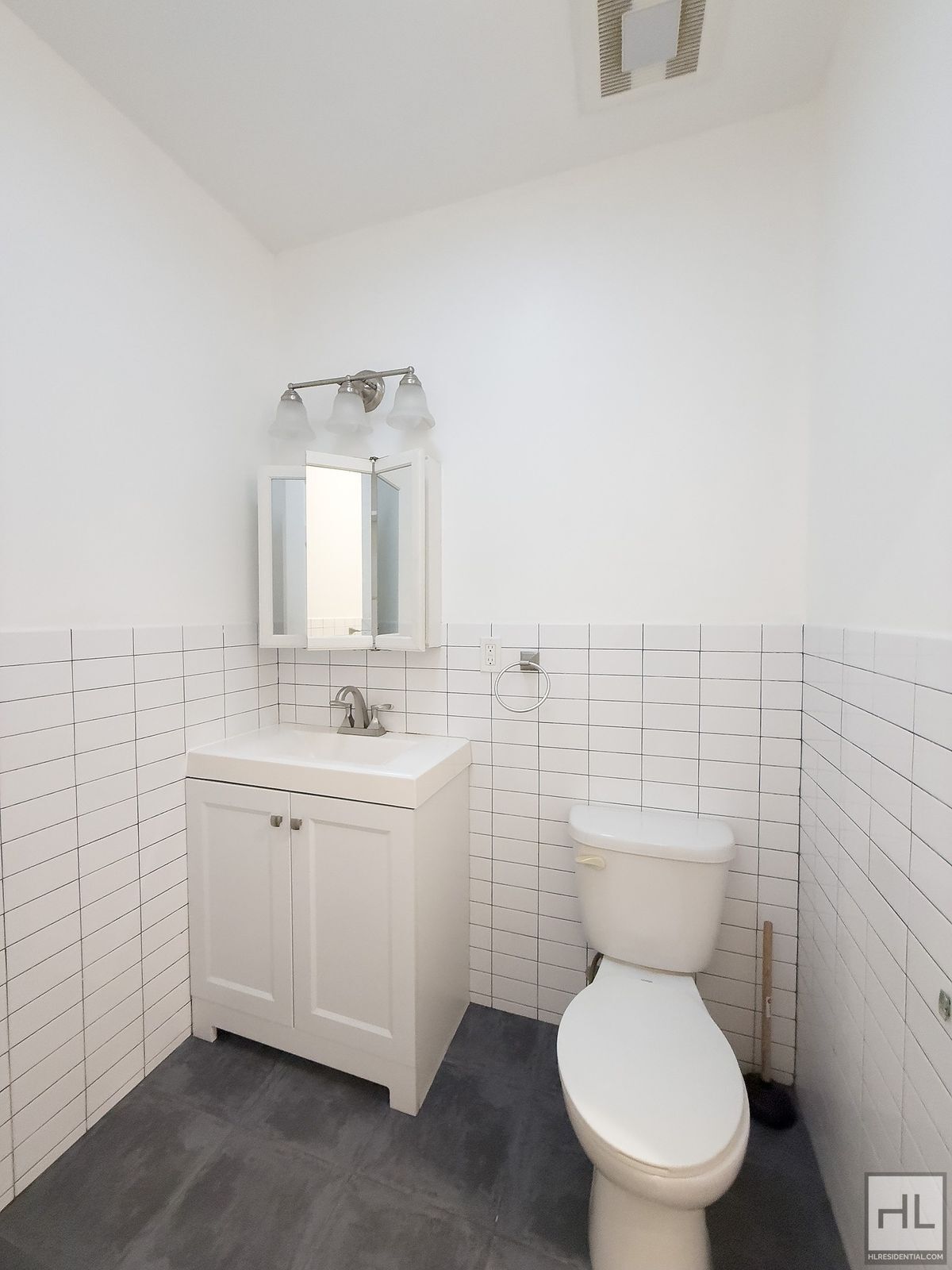 Building Photo - WYCKOFF AVENUE / Bushwick 3-Bed 1-Bath / N...