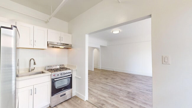 Building Photo - 522 Geary St