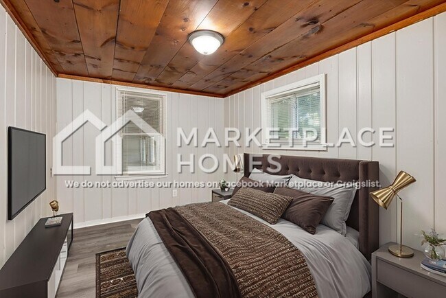 Building Photo - 7094 Fisher Ave