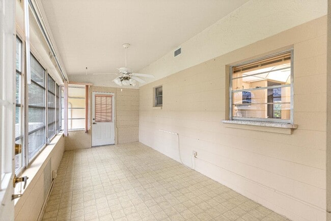 Building Photo - 8665 SW 94th St