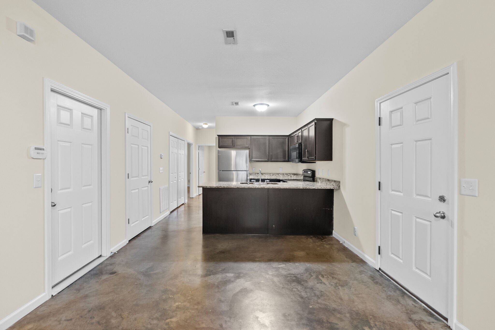 Building Photo - 109 Holland Dr