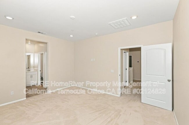 Building Photo - 40702 Birchfield Dr
