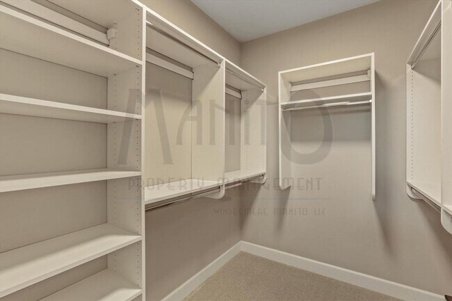 Building Photo - 5116 Scenic Ln