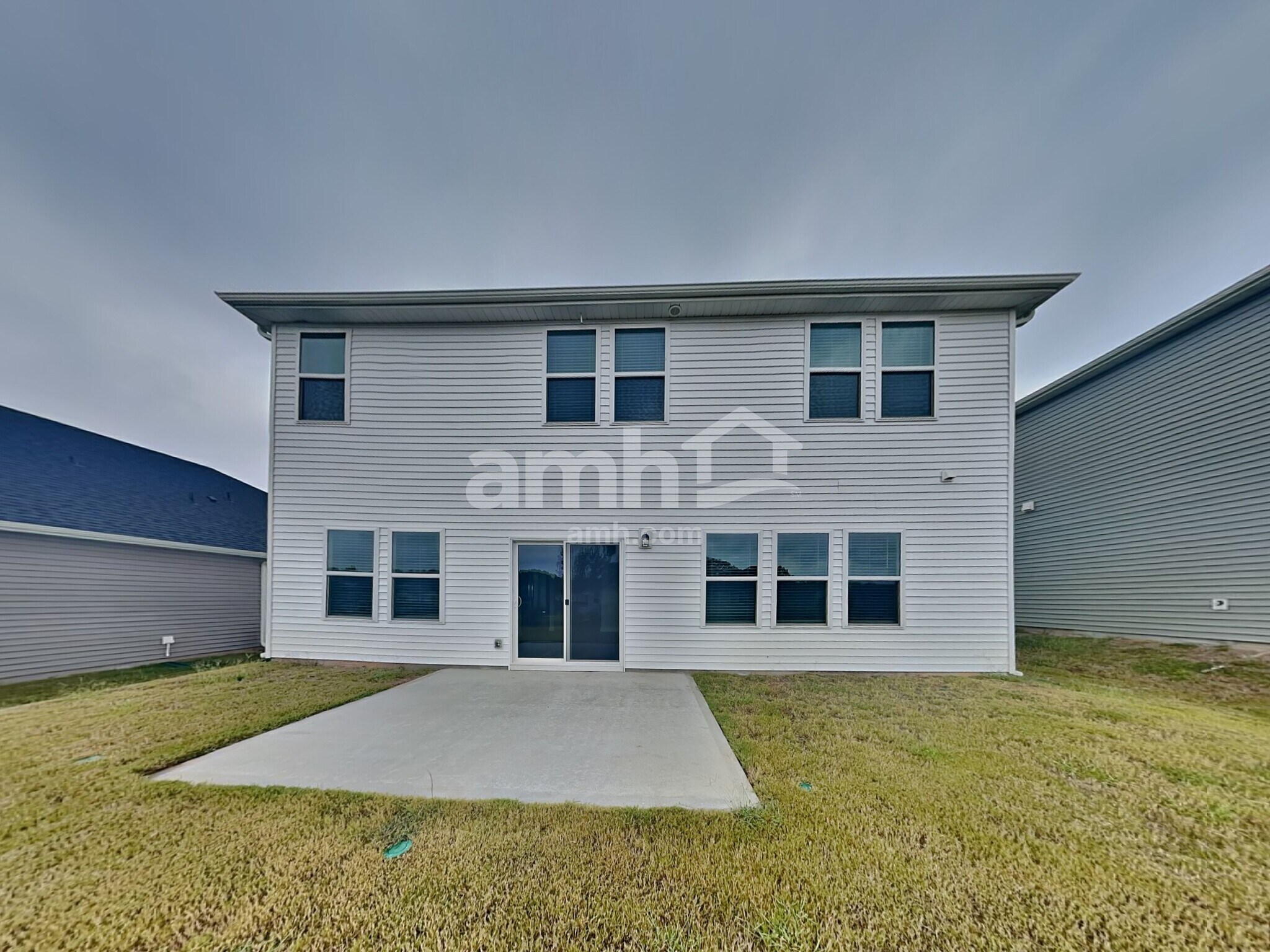 Building Photo - 754 Treeline Rd