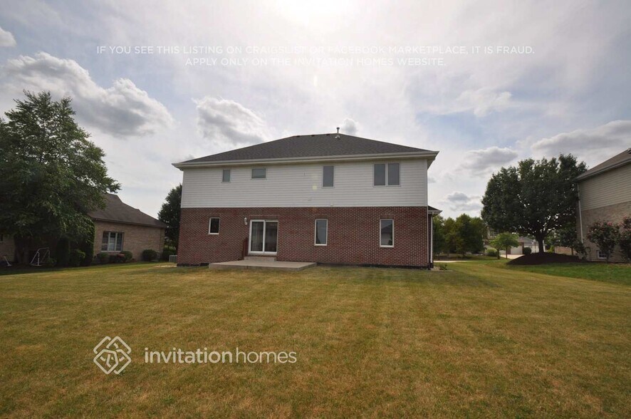 Building Photo - 21391 Longview Dr