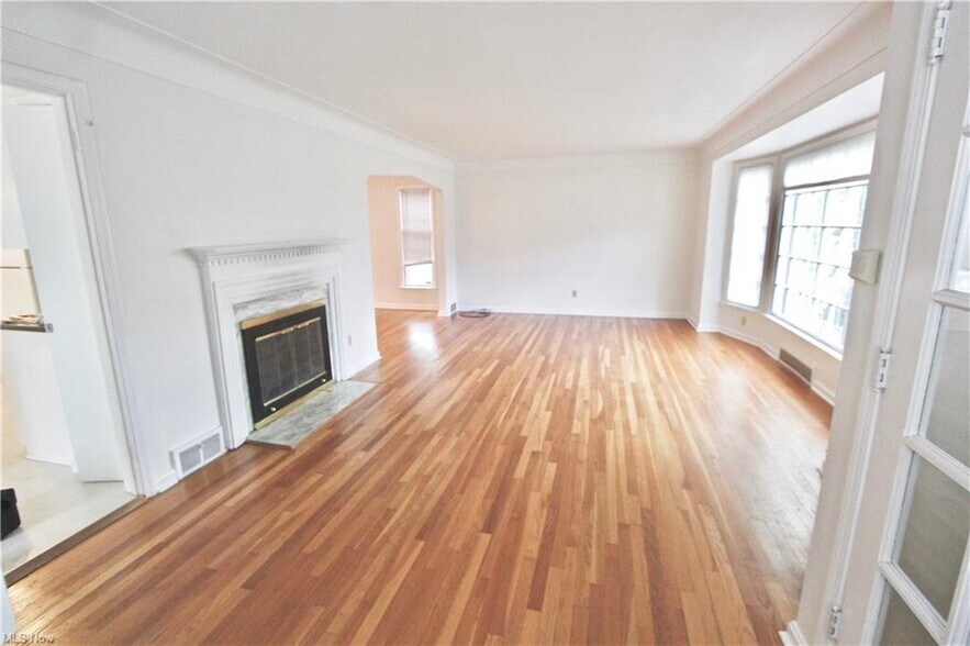 Building Photo - 4050 Silsby Rd