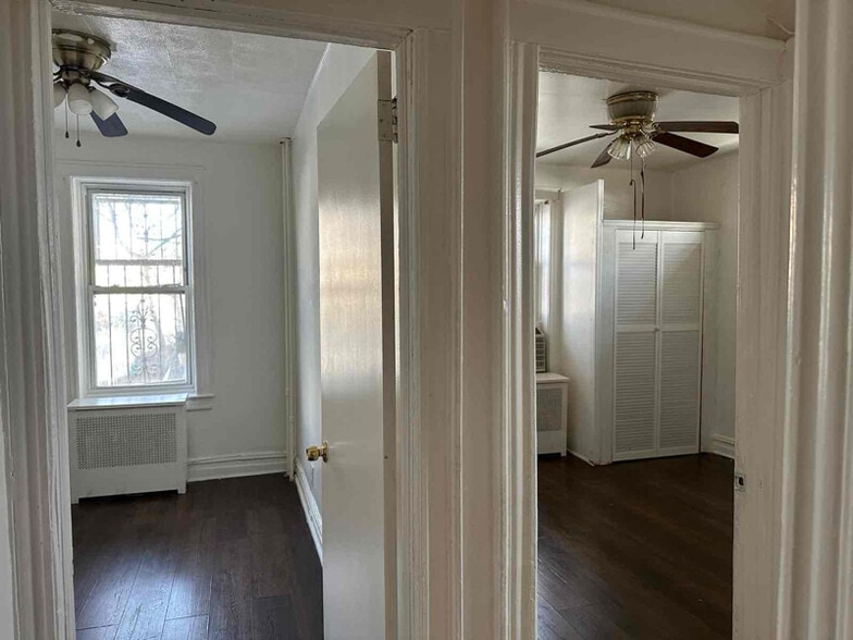 Building Photo - 1 Bronxwood