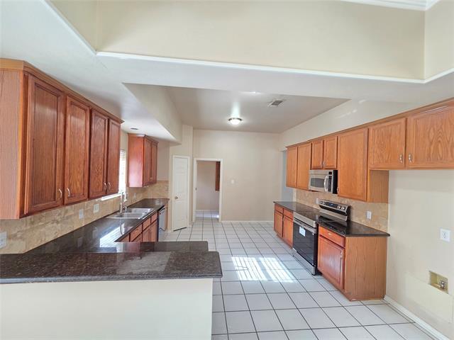 Building Photo - 2308 Welch Pl