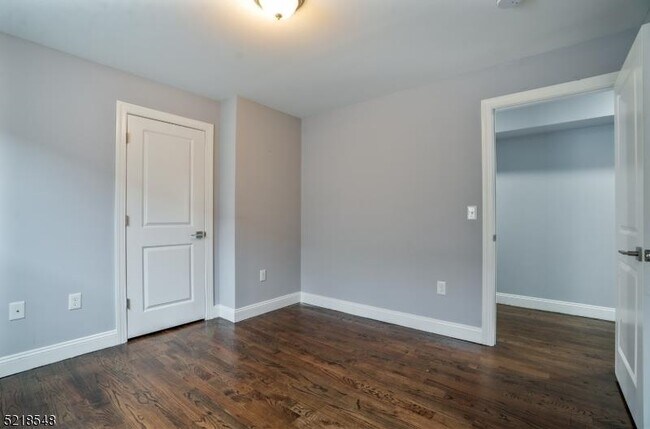 Building Photo - 414 S 16th St