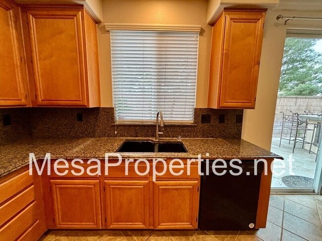 Building Photo - 15471 American Way