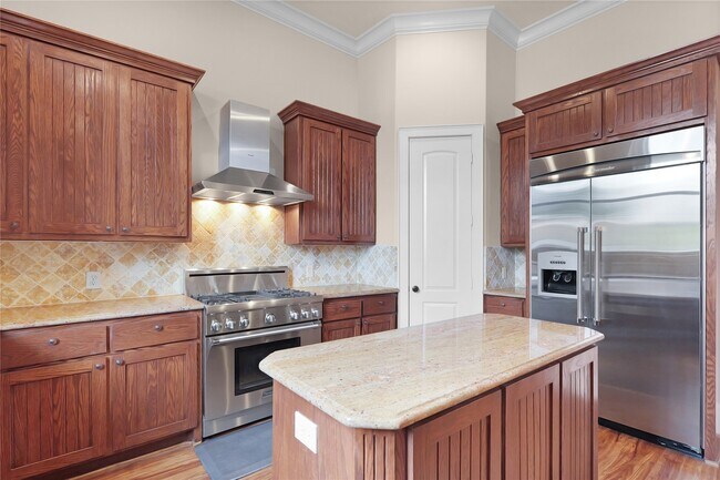 Building Photo - 5459 John Dreaper Dr