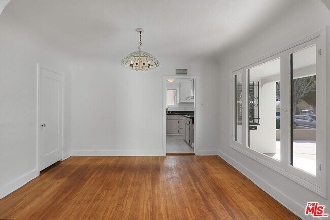 Building Photo - 2340 Camden Ave