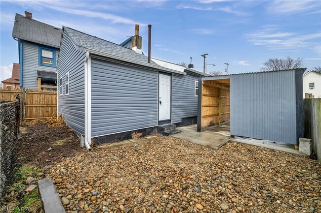 Building Photo - 2160 Fulton Rd