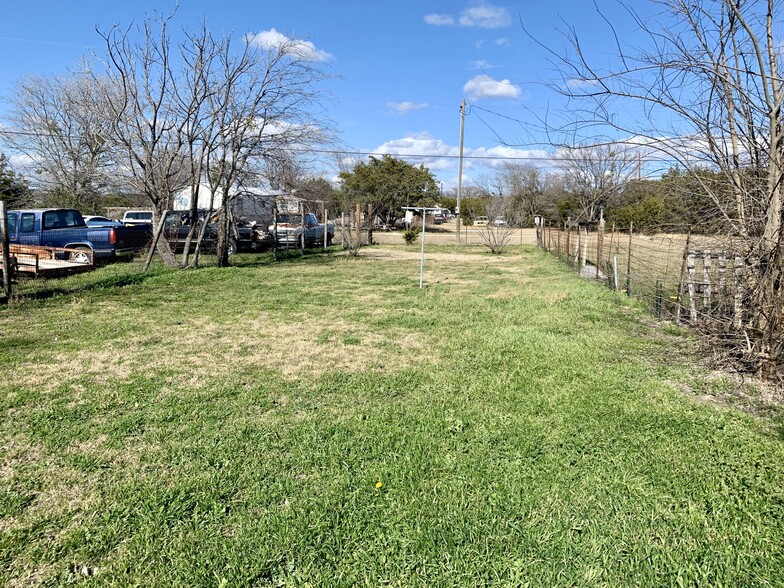 Fenced backyard - 709 Blue Stem Dr
