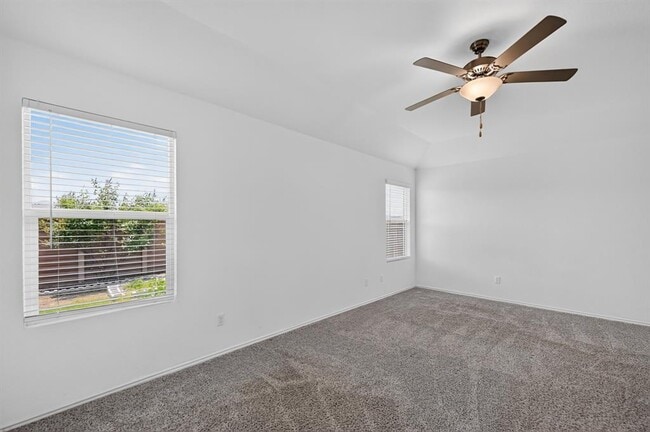 Building Photo - 128 Konik Rd