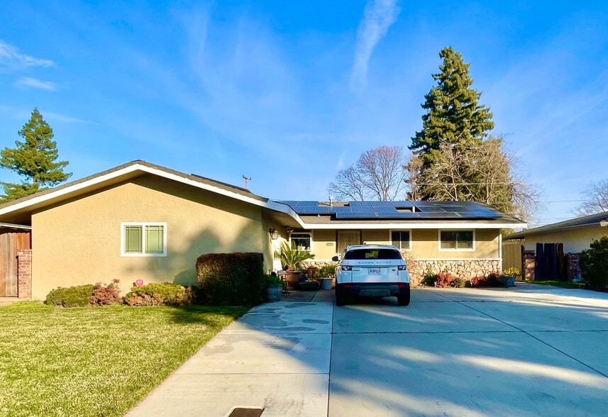Building Photo - 1268 Calla Ln