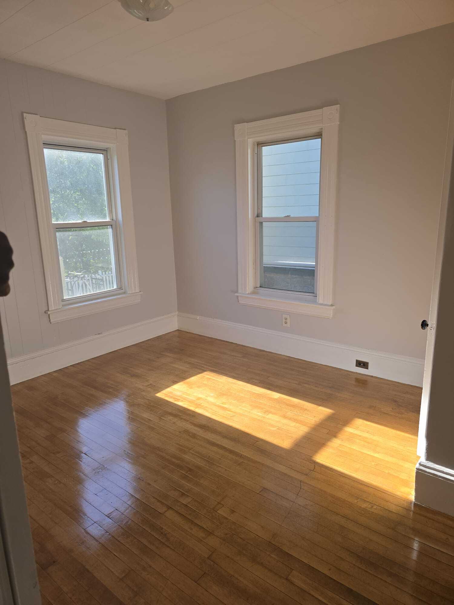 Building Photo - 96 Ashland St