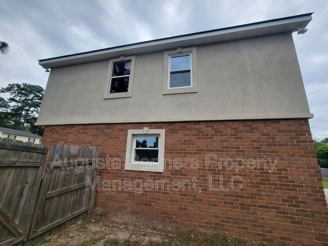 Building Photo - 3513 Wyevale Dr