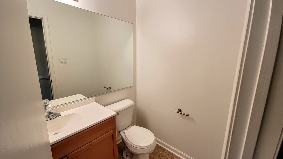 Building Photo - 4621 Merrimac Ln