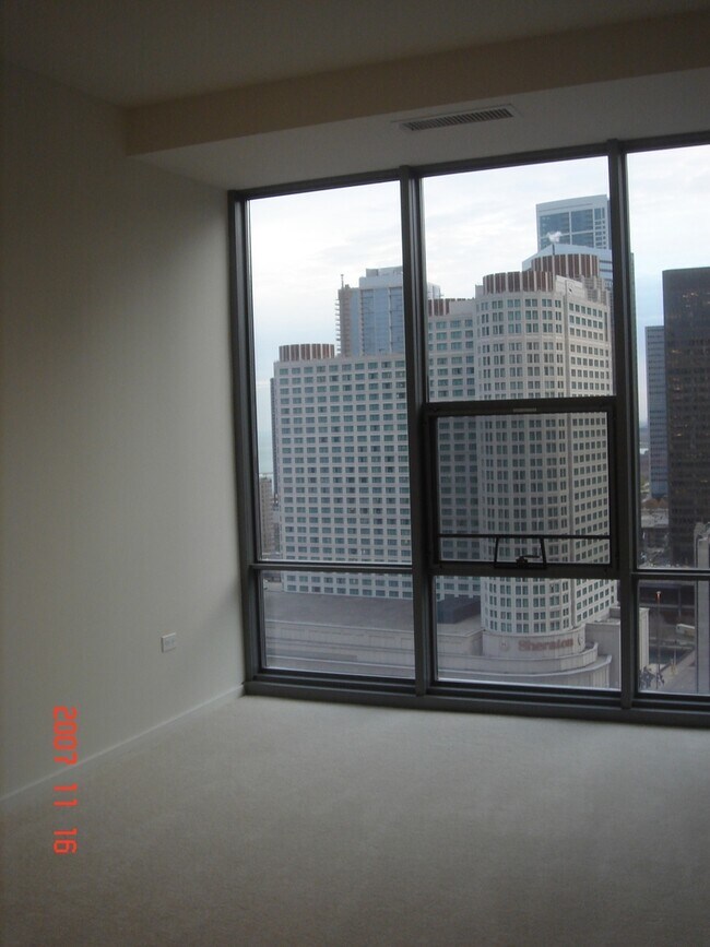 Building Photo - 240 E Illinois St