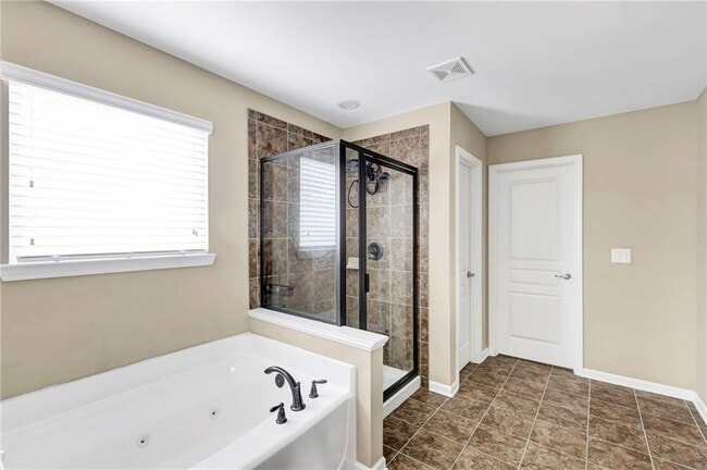 Building Photo - 5957 Stow Dr