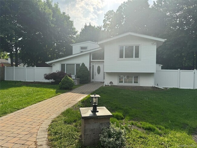 Building Photo - 26 Fox Ln
