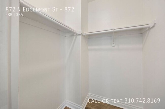 Building Photo - 872 N Edgemont St