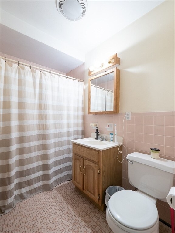 Pictures are representative samples of the advertised unit. In some cases, the actual units you tour - 481 Boylston St