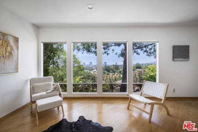 Building Photo - 612 Luton Dr