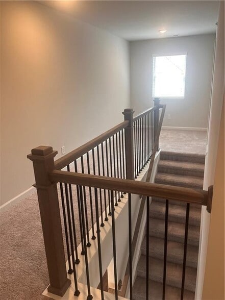 Building Photo - 398 Lanier Cir