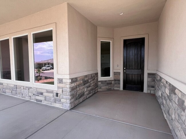 Building Photo - 3 Bed 2 Bath Home in Hurricane