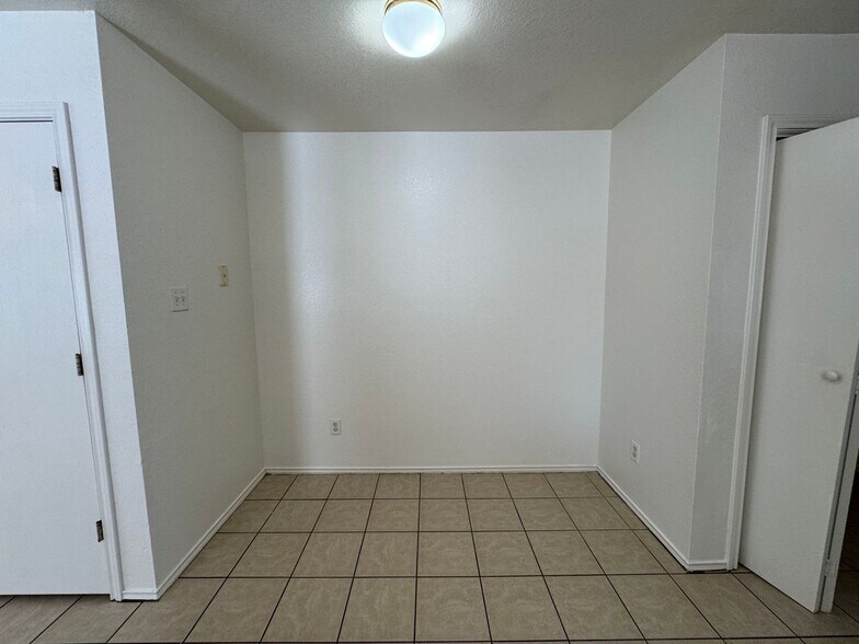 Building Photo - 4200 July Dr