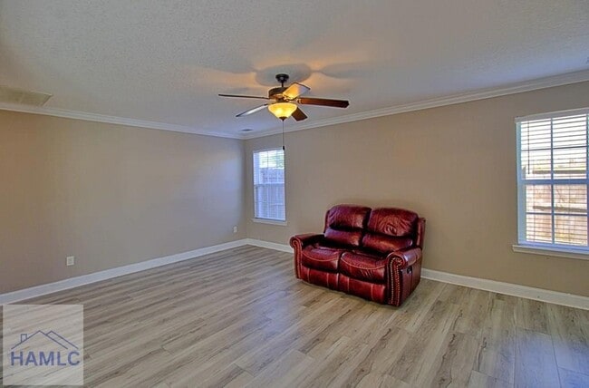 Building Photo - 305 Largo Ct