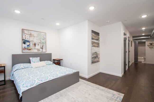 Building Photo - 1415 N 7th St