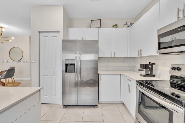 Building Photo - 20433 NW 4th Ave