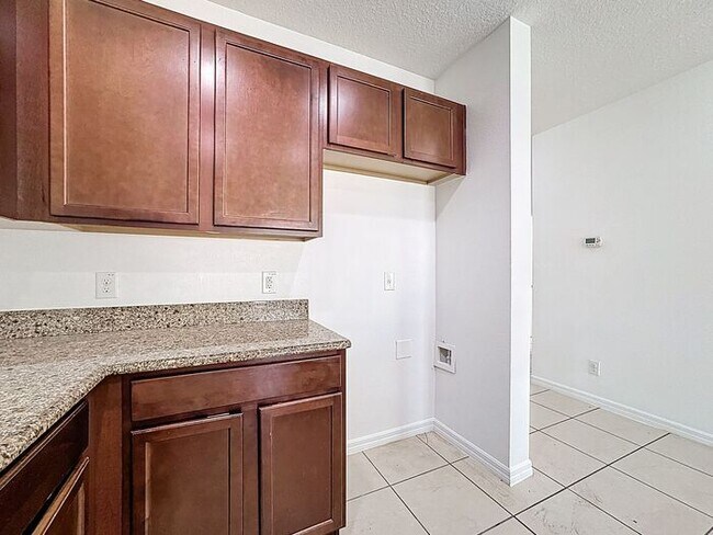 Building Photo - Aldea Reserve-662 Vitoria Rd Davenport FL 33837