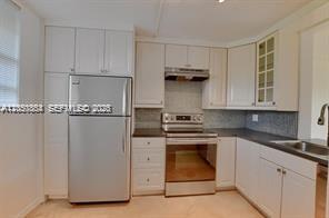 Building Photo - 1232 S Military Trail