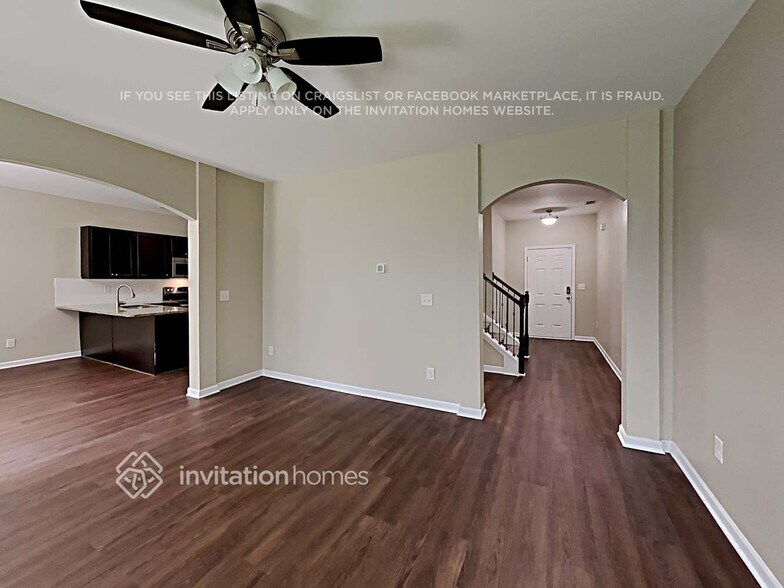Building Photo - 185 Magnaview Dr