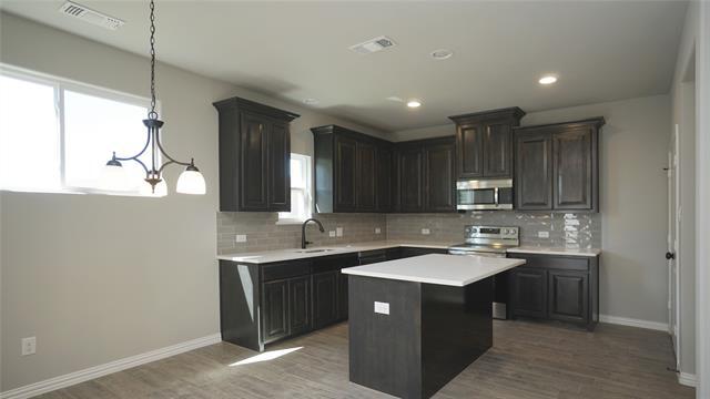 Building Photo - 712 Prairie Creek Dr