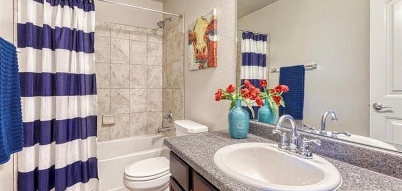 Building Photo - 6793 Galpin Dr