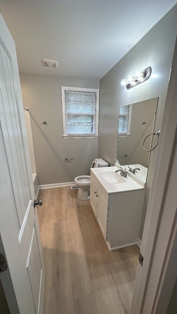 Building Photo - Beautiful, 4 Bedroom, 3 Bath House in Nash...