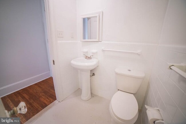 Building Photo - 2008 Spruce St