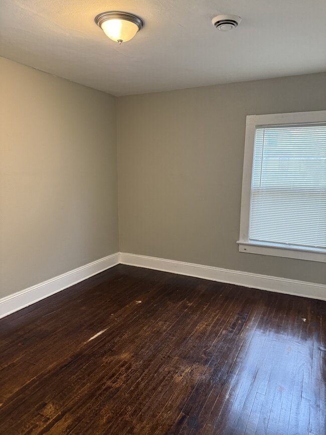 Building Photo - 2124 N 45th St