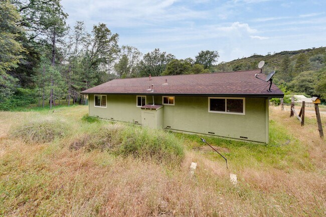 Building Photo - 1019 Mt Aukum Ct