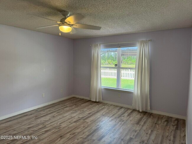Building Photo - 96676 Commodore Point Dr