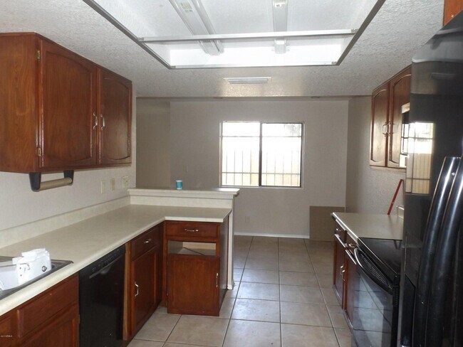 Building Photo - 7770 N 20th Ave