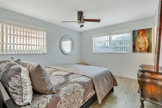 Building Photo - 417 N K St