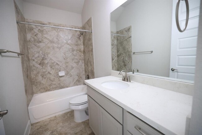 Building Photo - 5301 Ponte Tresa Dr